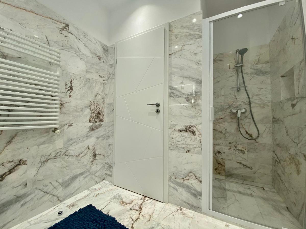 Valy Apartments Summerland มามายา ภายนอก รูปภาพ